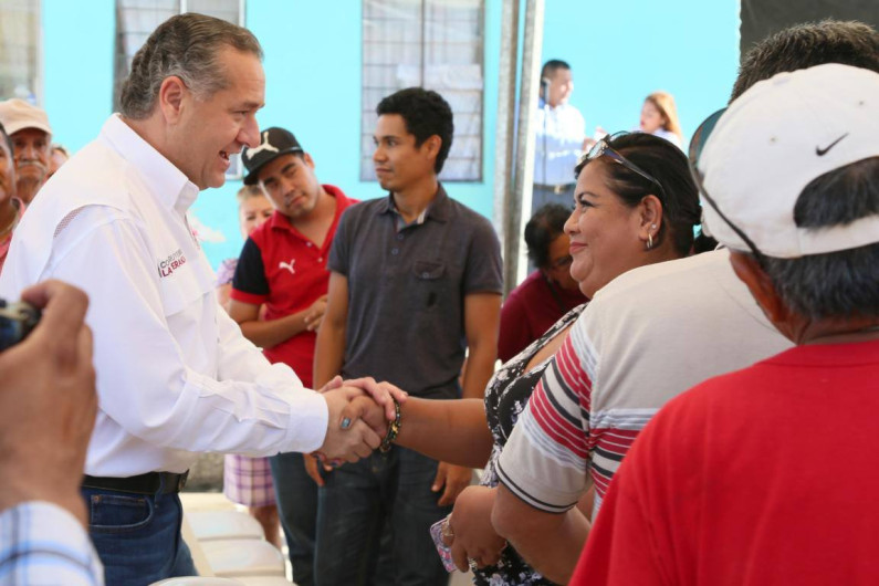 Con obras hidráulicas Adrián Oseguera cumple a los maderenses