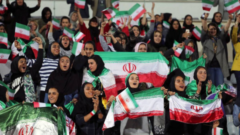 Mujeres asistirán a un partido de fútbol en Irán, después de 40 años...