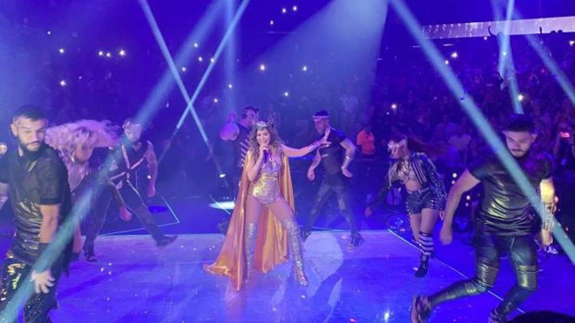 Brilla Gloria Trevi en el Domo Care y celebra a la comunidad LGBT