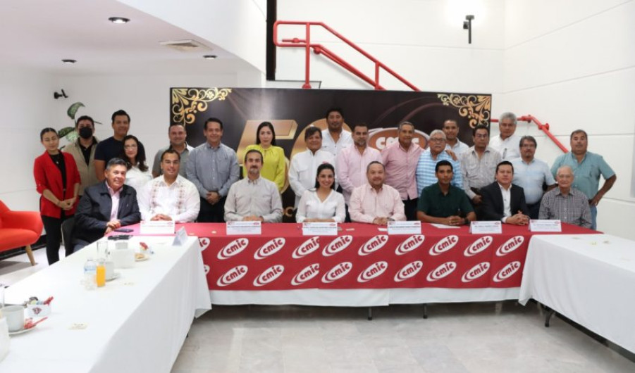Capacita STPS a integrantes de la CMIC Tampico sobre actualizaciones en leyes laborales