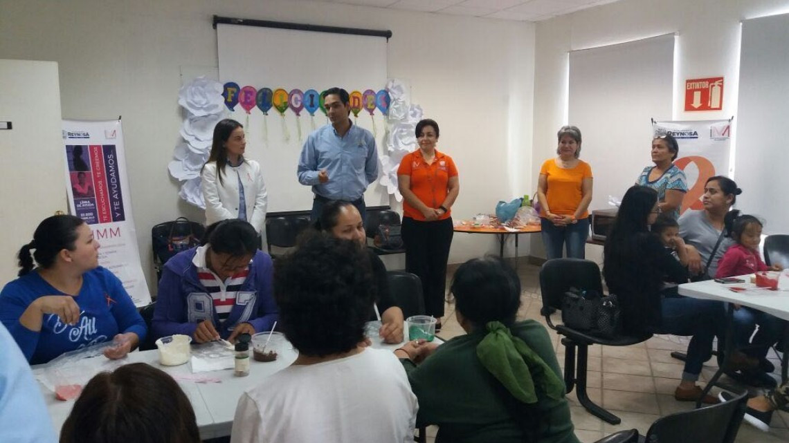 Imparte Ayuntamiento capacitación a personas especiales