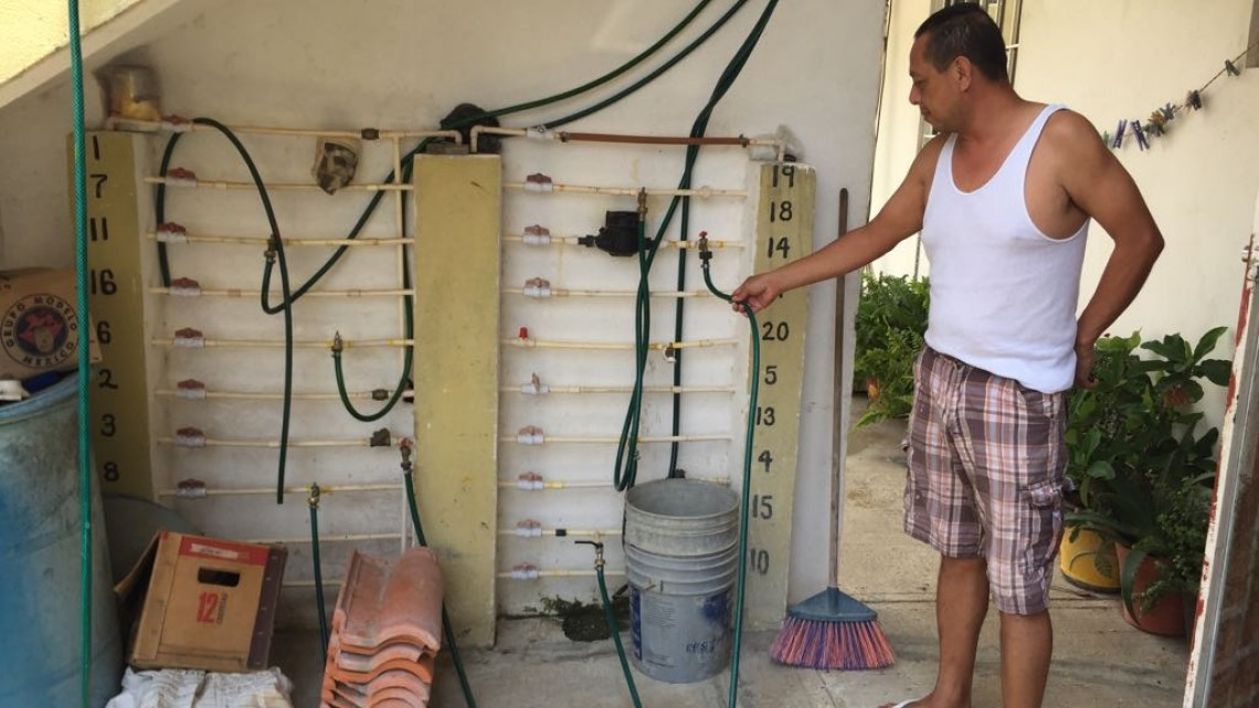 Vecinos no cuentan con suministro de agua potable