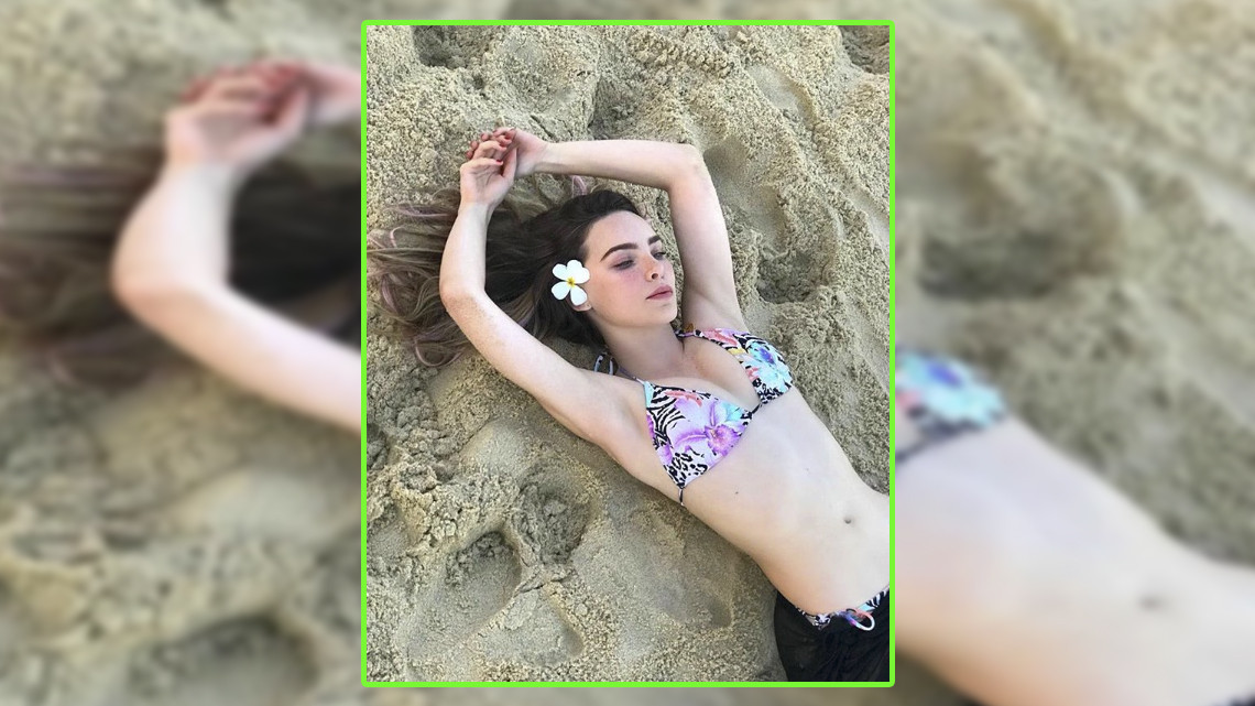 Belinda posa como toda una sensual sirena