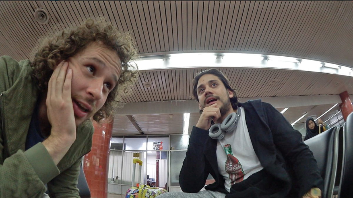 Youtubers mexicanos se encuentran retenidos en Bangladesh