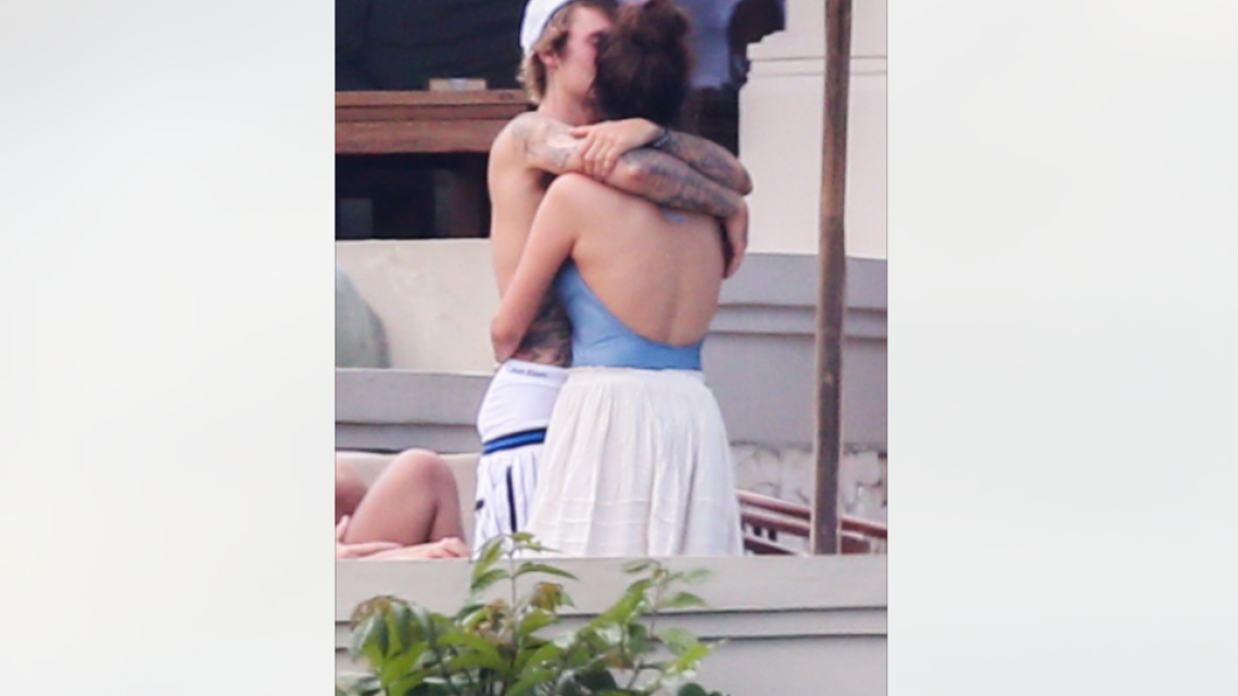 Justin y Selena derrochan amor en boda