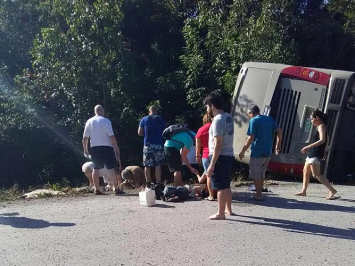 Suben a 12 los muertos por accidente en Quintana Roo