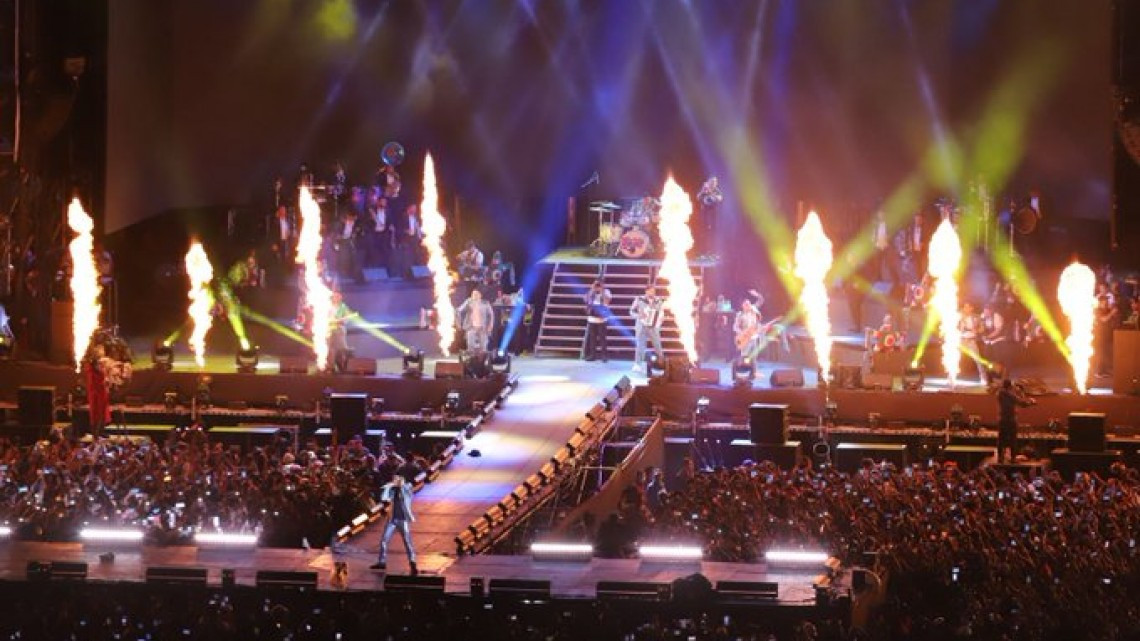 Grupo Firme reúne más de 280 mil personas en el Zócalo