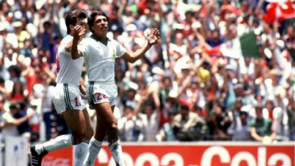 Tijera de Manuel Negrete gana como "Mejor Gol" en la historia de los mundiales