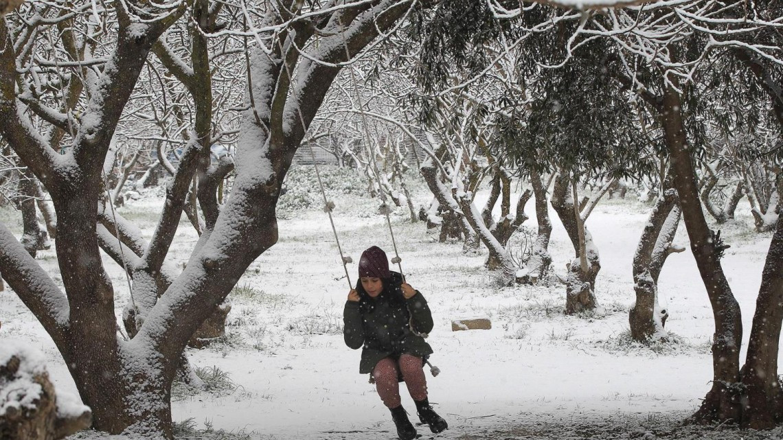 Tormenta de nieve tiñe de blanco a Grecia y a Turquía