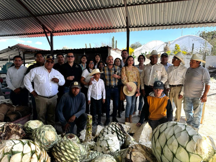 Promueven mezcal tamaulipeco en Puebla