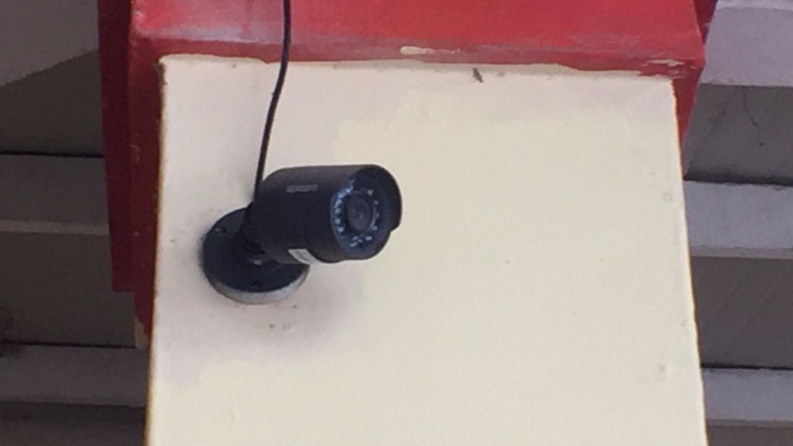 Instalan cámaras para evitar bullying entre alumnos