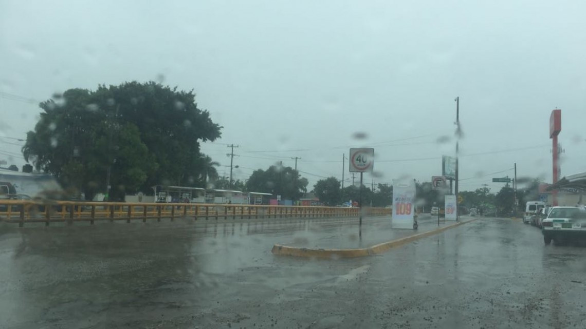 Siguen lluvias en la zona sur por presencia de "Katia"