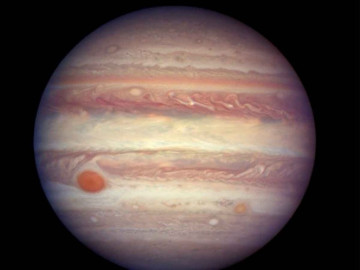 Descubren exoplaneta 13 veces más grande que Júpiter