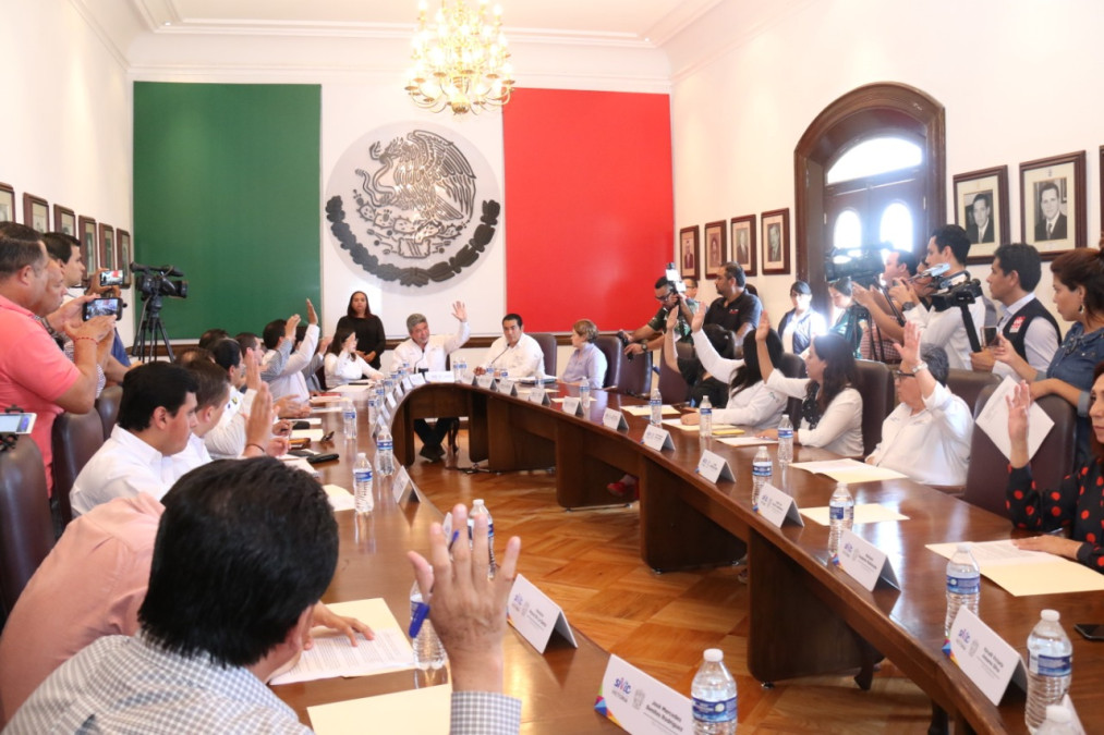 Cabildo de Victoria autoriza creación de fraccionamiento y atiende solicitud de donación de predios para el sector salud.  