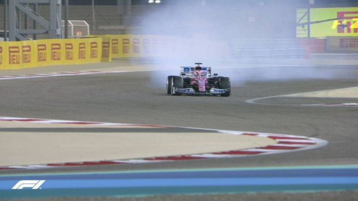 Hamilton conquista el GP de Baréin; ‘Checo’ Pérez abandona la carrera tras falla en su vehículo 