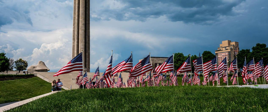 Marcha por el día de los caídos concluye con pocos participantes 