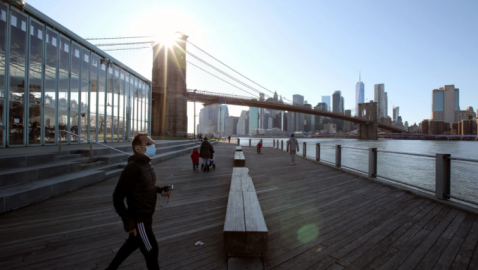 Nueva York reporta primer día sin muertos desde hace cuatro meses