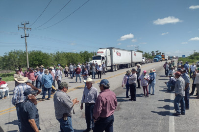 Transportistas exhorta a gobierno federal pague a sorgueros