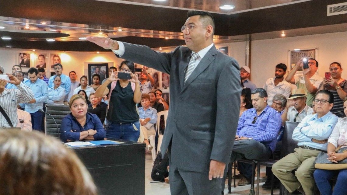 Rinde protesta Adolfo Ortiz Como Presidente de Ciudad Madero