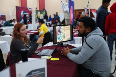 Cerca de 12 mil logran colocarse en empleos por ferias municipales