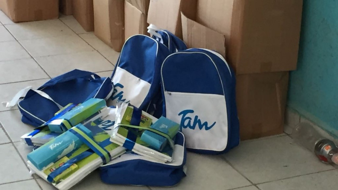 Benefician a 77 mil estudiantes "Con mis útiles a la escuela"