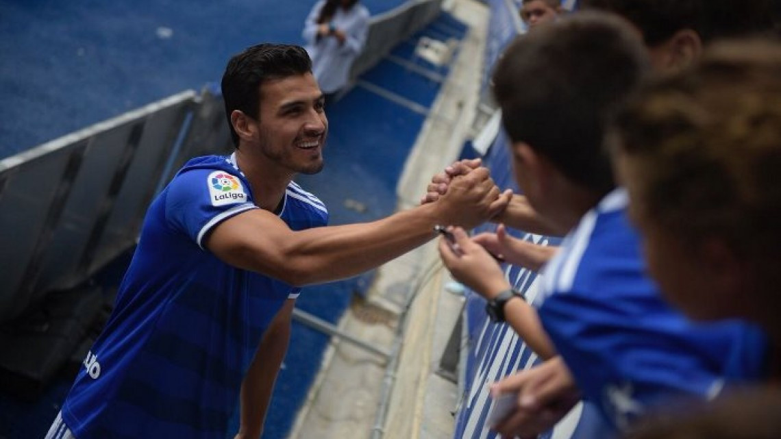 Oswaldo Alanís es presentado con Real Oviedo
