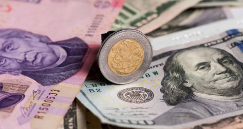 Peso abre con pérdida de 3% por preocupación sobre el sistema financiero en EU