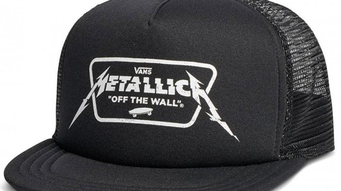 Metallica lanza línea de tenis con Vans