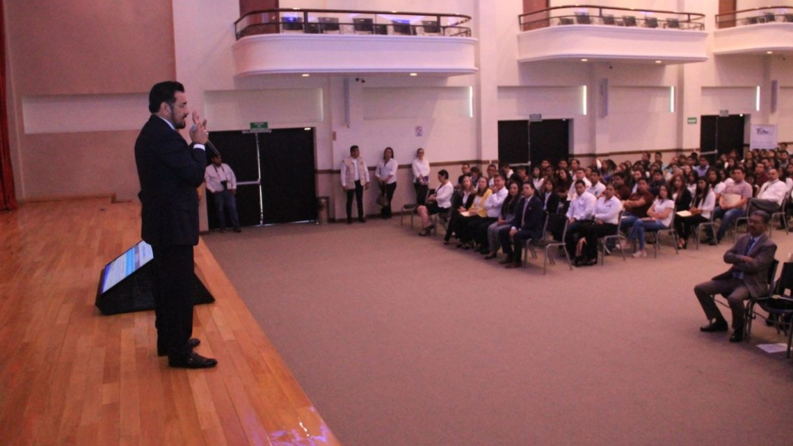 Lleva Gobierno de Tamaulipas pláticas de derechos humanos a comunidad universitaria