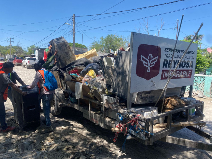 Supervisa Carlos Peña Ortiz descacharrización de colonias