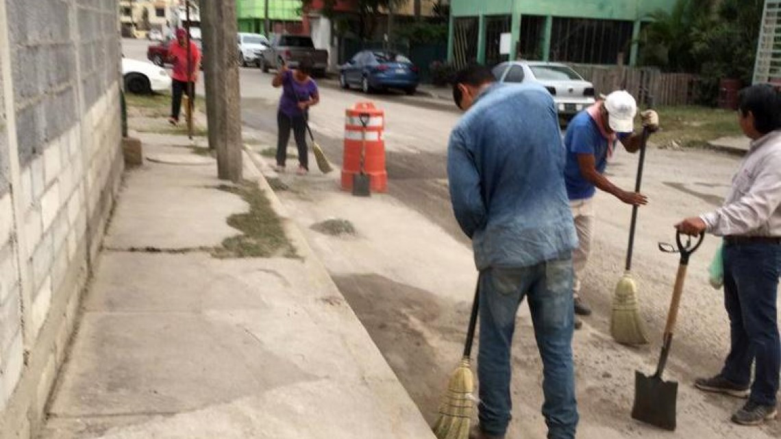 Rehabilitan parques y áreas verdes en Madero