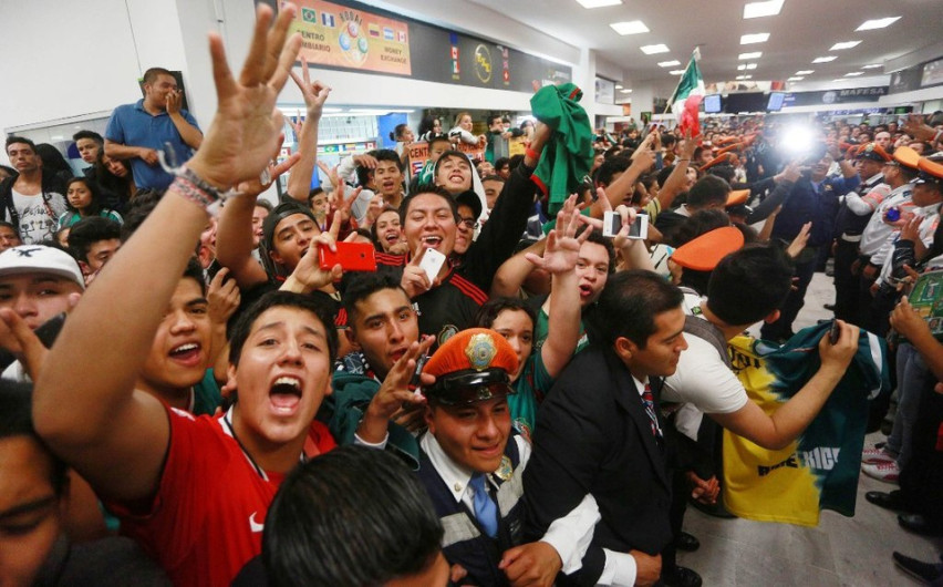 México se quedaría sin Mundial por grito homofóbico en la hinchada de Irapuato