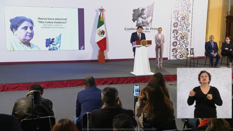 Mario Delgado anuncia nueva beca universal para estudiantes de nivel básico