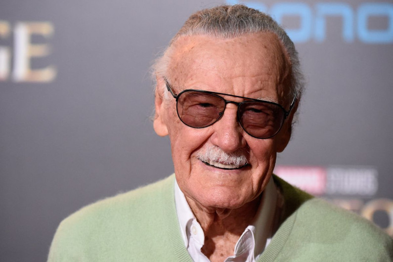 Acusan a exmánager de abuso y fraude a Stan Lee