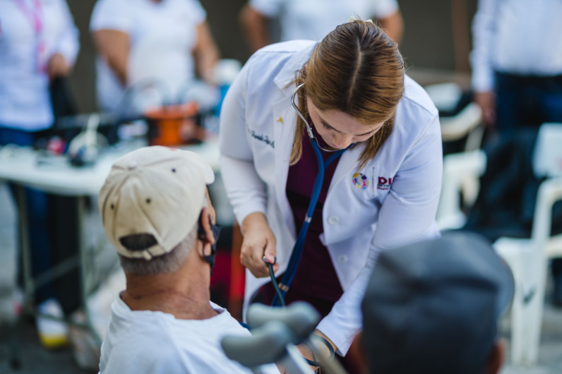 Atienden Ayuntamiento y DIF salud en CEDES