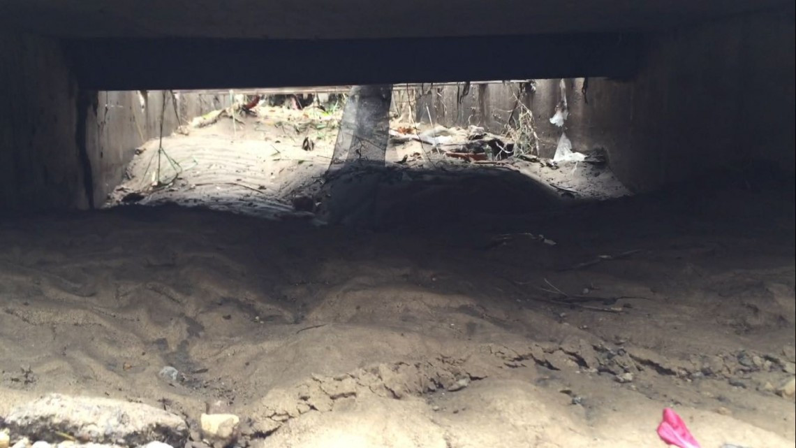 Canal a cielo abierto, punto de riesgo para familias del sector Montealto