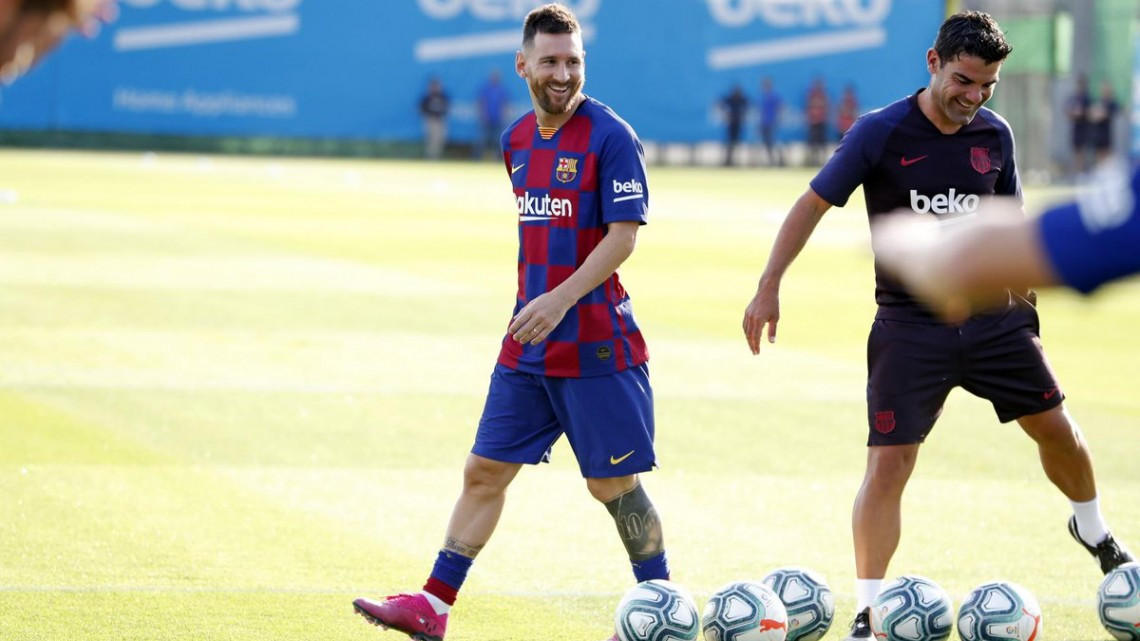 Messi ya se entrena con el resto del grupo