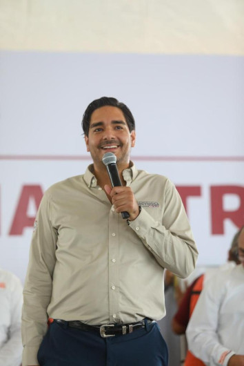 Educación la receta más importante contra la pobreza: Carlos Peña Ortiz 