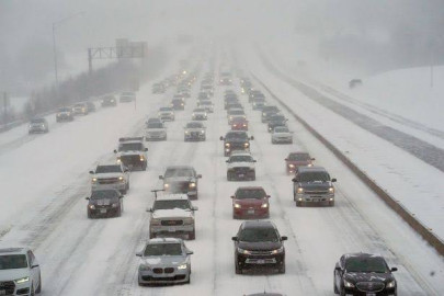 Suman 24 muertos por tormenta Invernal en EEUU