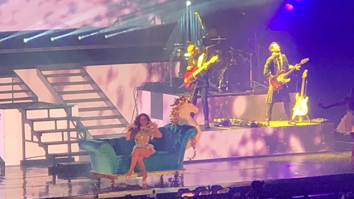 Gloria Trevi se convierte en 'Diosa de la noche' en el Payne Arena