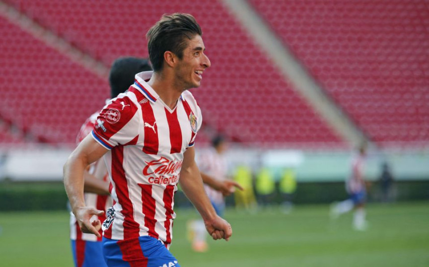 “Cone” Brizuela da positivo a COVID-19; es baja de Chivas para las semifinales