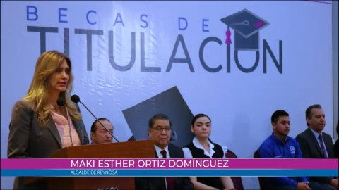 Apoya Municipio con Becas de Titulación