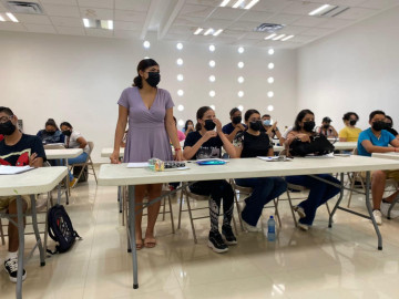 Gobierno Municipal apoya a jóvenes con clases de inglés 