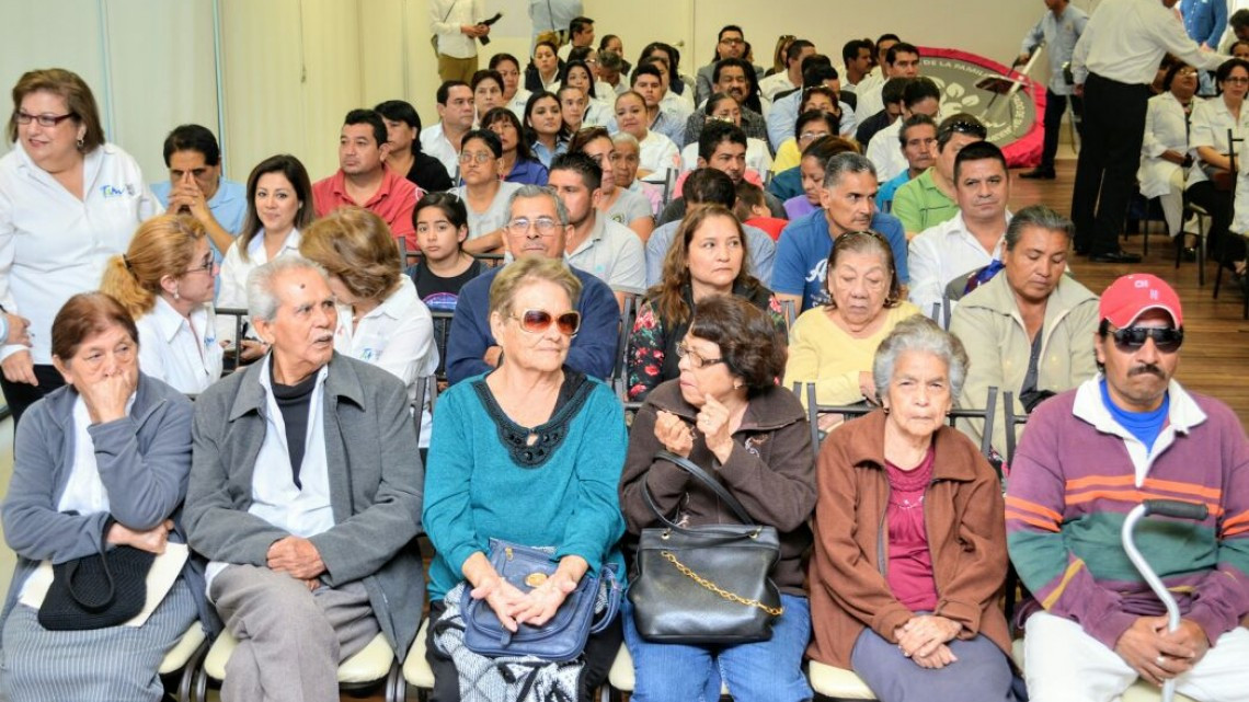 Continúan cirugías gratuitas de cataratas en Tamaulipas