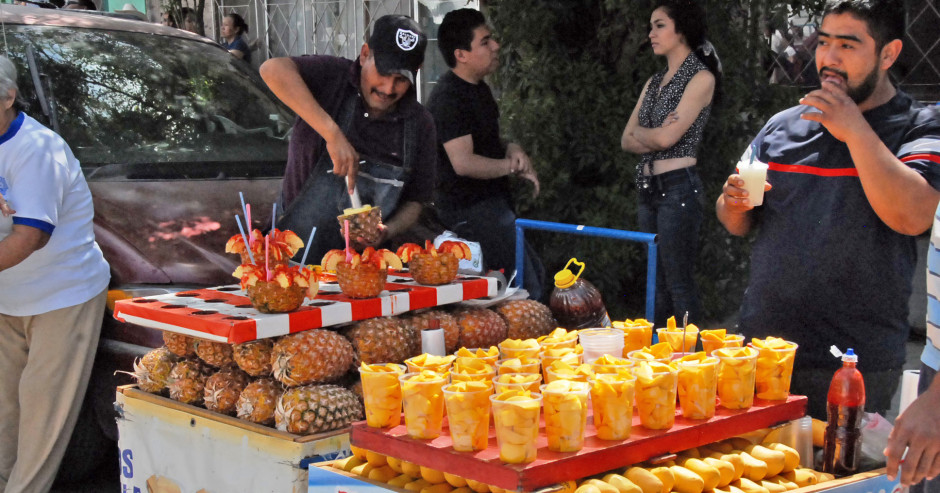 Ambulantes deben ser retirados: CANACO Victoria