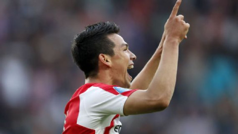 Colocan a Chucky Lozano como opción para Chelsea 