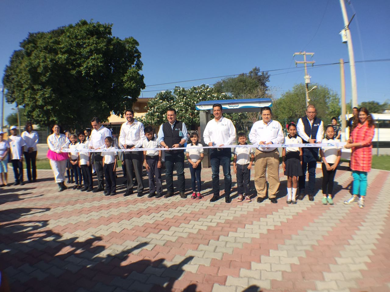 Lleva Gobernador beneficios a Río Bravo