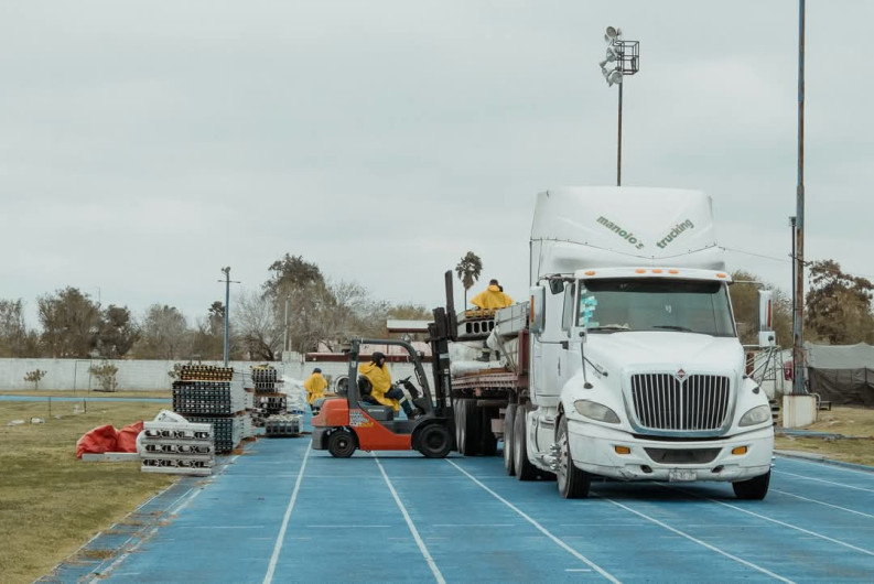 Supervisan en Matamoros instalación de Centro de Atención para repatriación de migrantes mexicanos