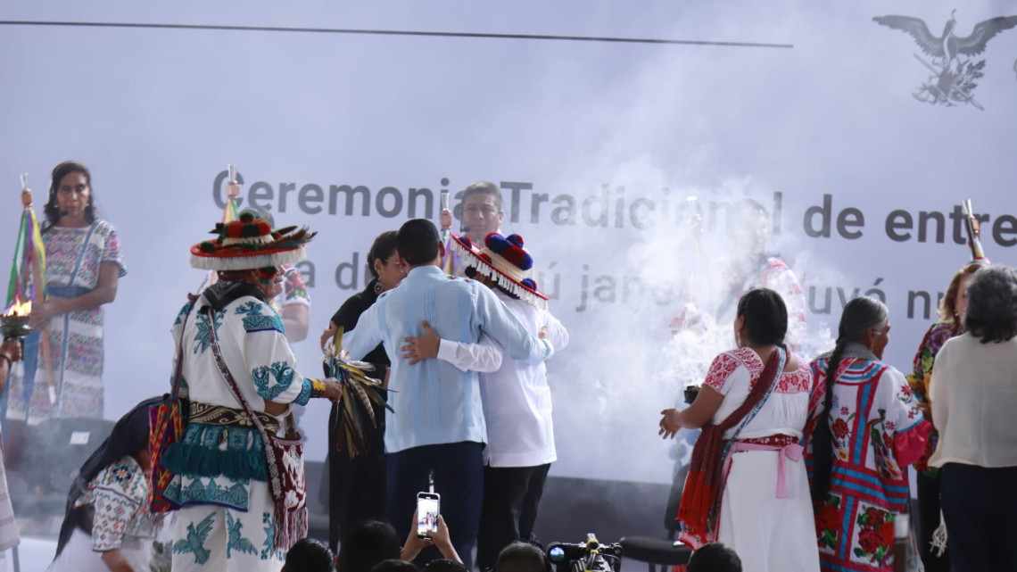 Inicia ceremonia de entrega de Bastón de Mando a los ministros de la SCJN