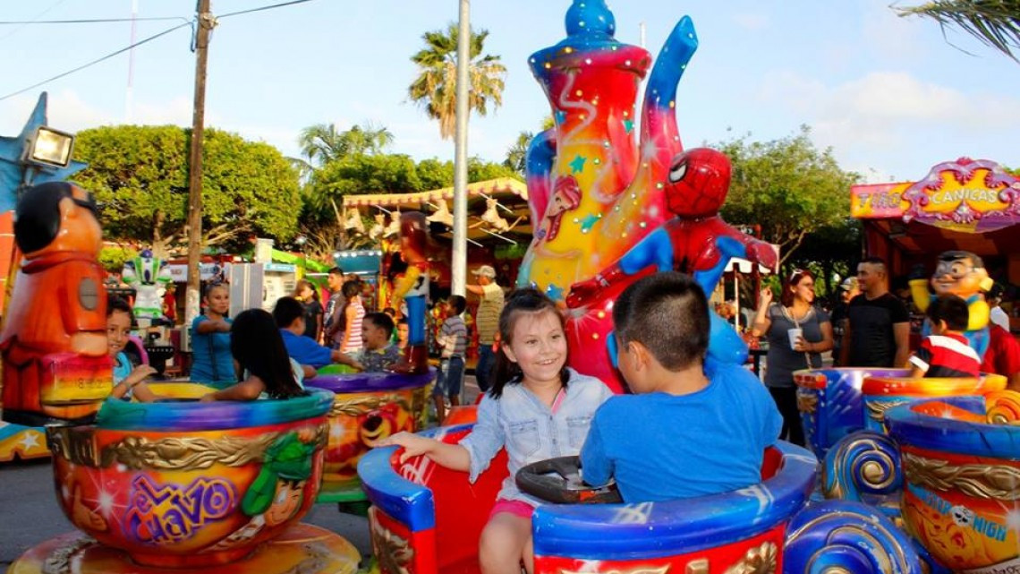 Ayuntamiento trae juegos mecánicos gratis